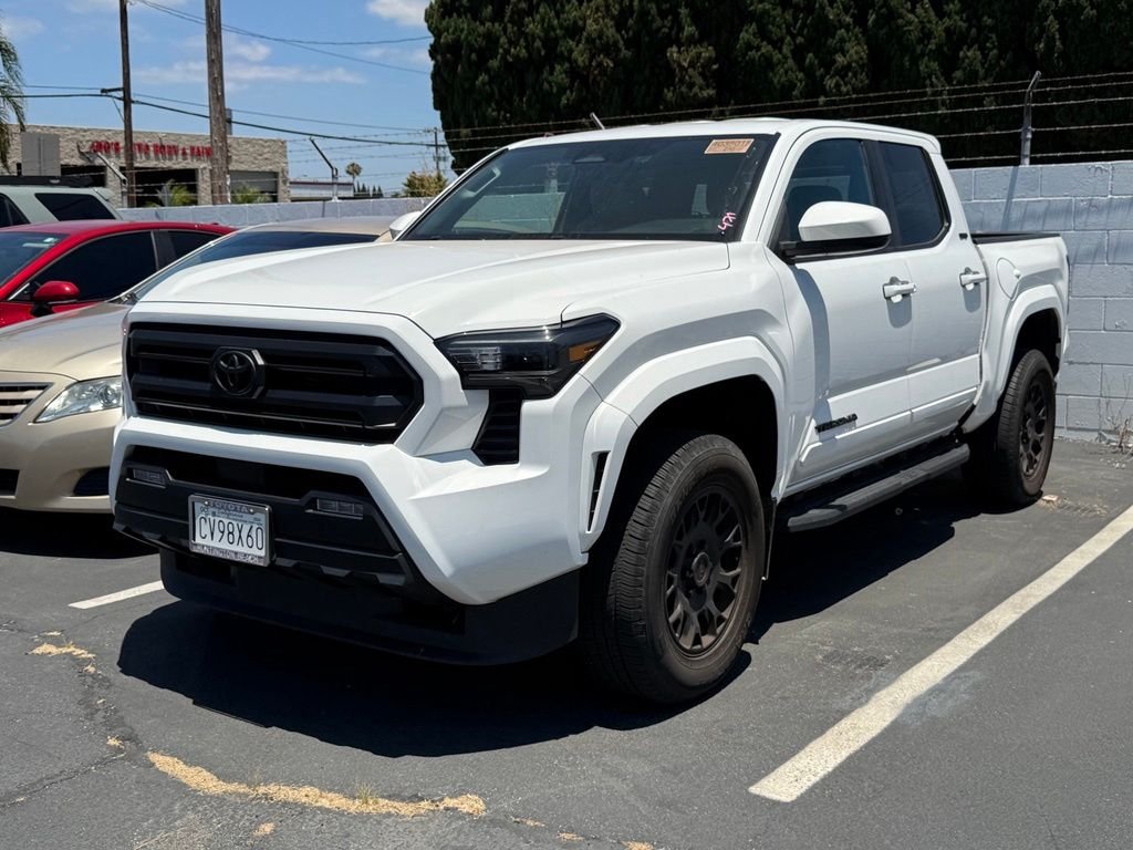 Used 2024 White Toyota SR5 image 3