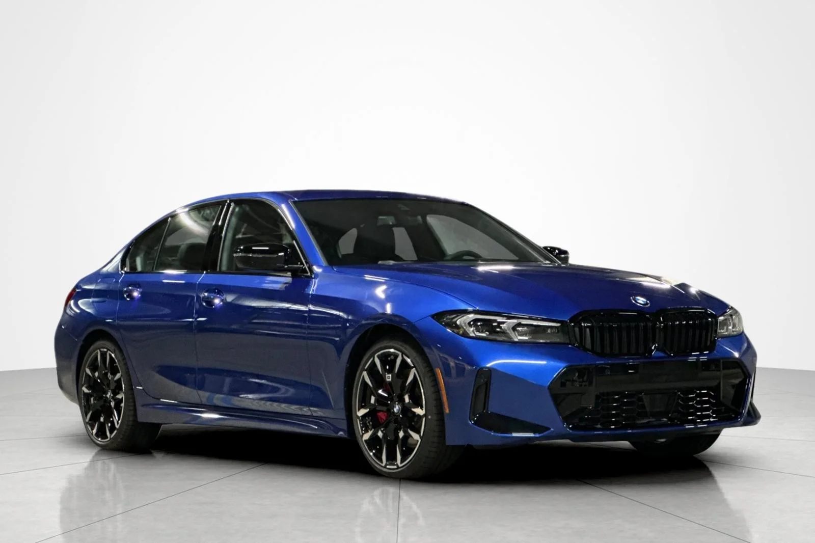 New 2026 Portimao Blue Metallic BMW 330i image 7