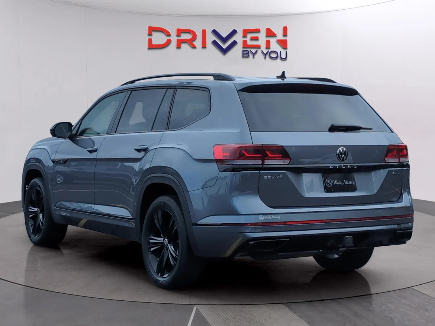 Used 2023 Platinum Gray Metallic Volkswagen 3.6L V6 SEL R-Line Black image 3