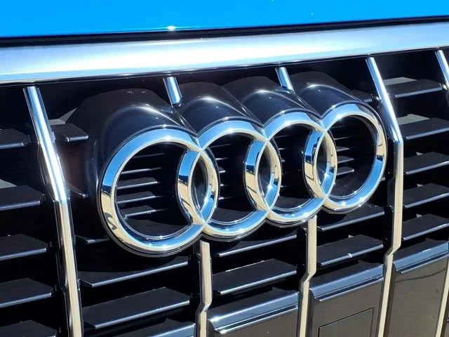 Used 2020 Blue Audi Premium 45 TFSI S line quattro Tiptronic image 25