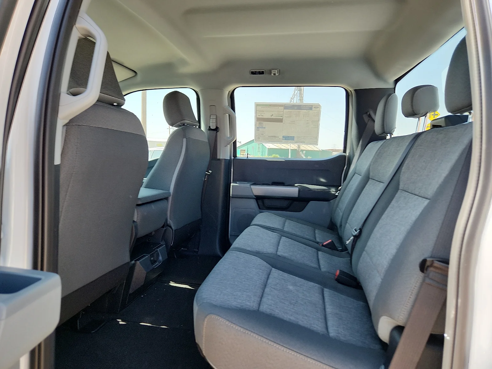 New 2027 Oxford White Ford XL image 18
