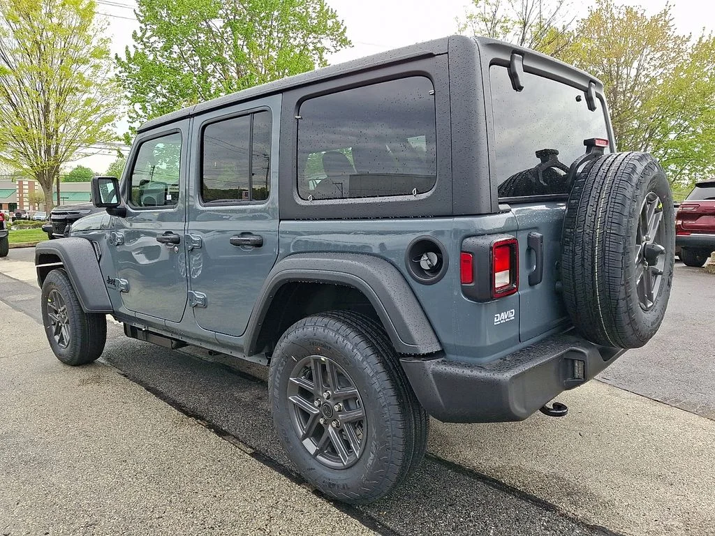 New 2026 Anvil Clear-Coat Exterior Paint Jeep Sport S image 3