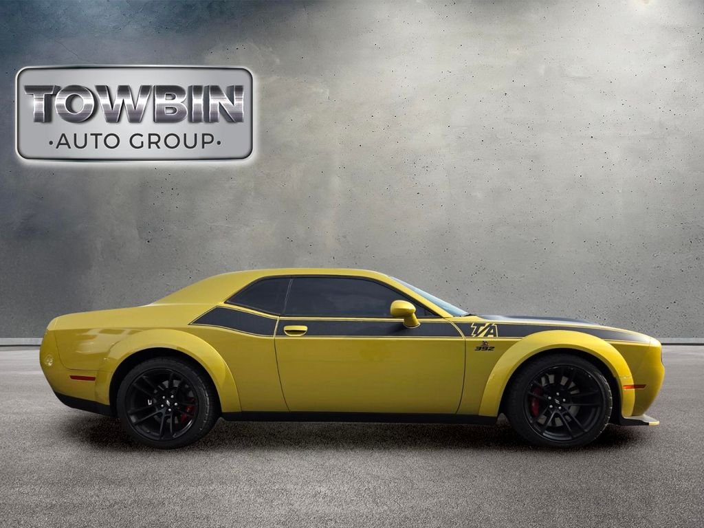 Used 2021 Gold Dodge R/T Scat Pack Widebody image 3