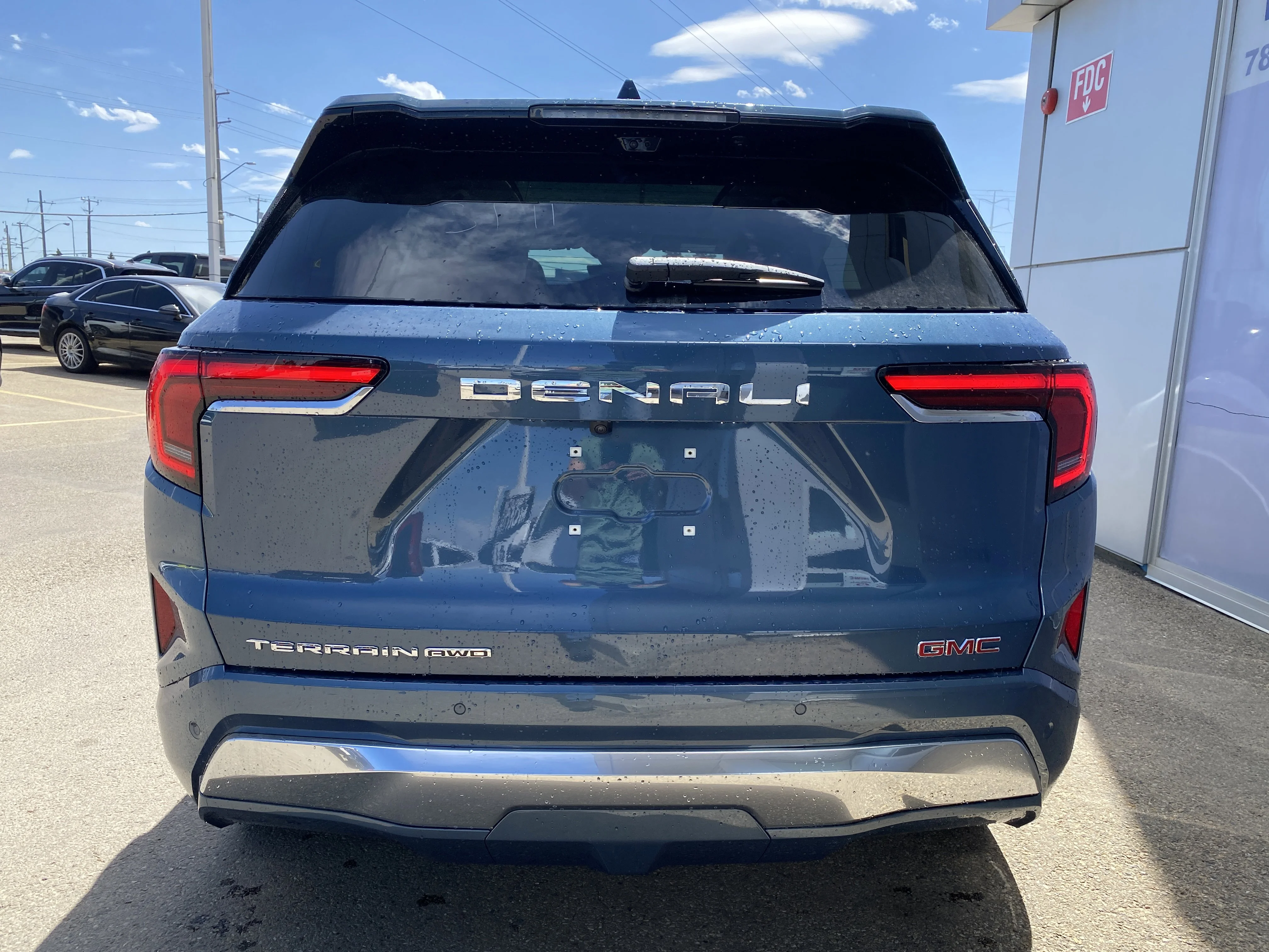 New 2026 DOWNPOUR METALLIC GMC AWD Denali image 5
