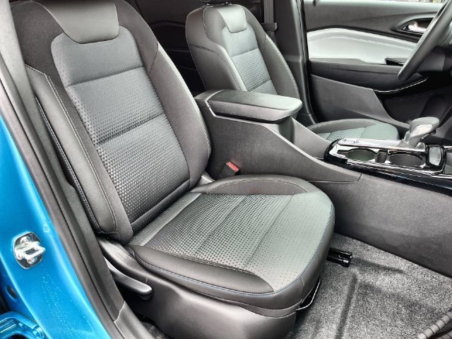 2026 Chevrolet Trax photo 32 of 40