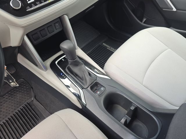 Used 2023  Toyota L image 23