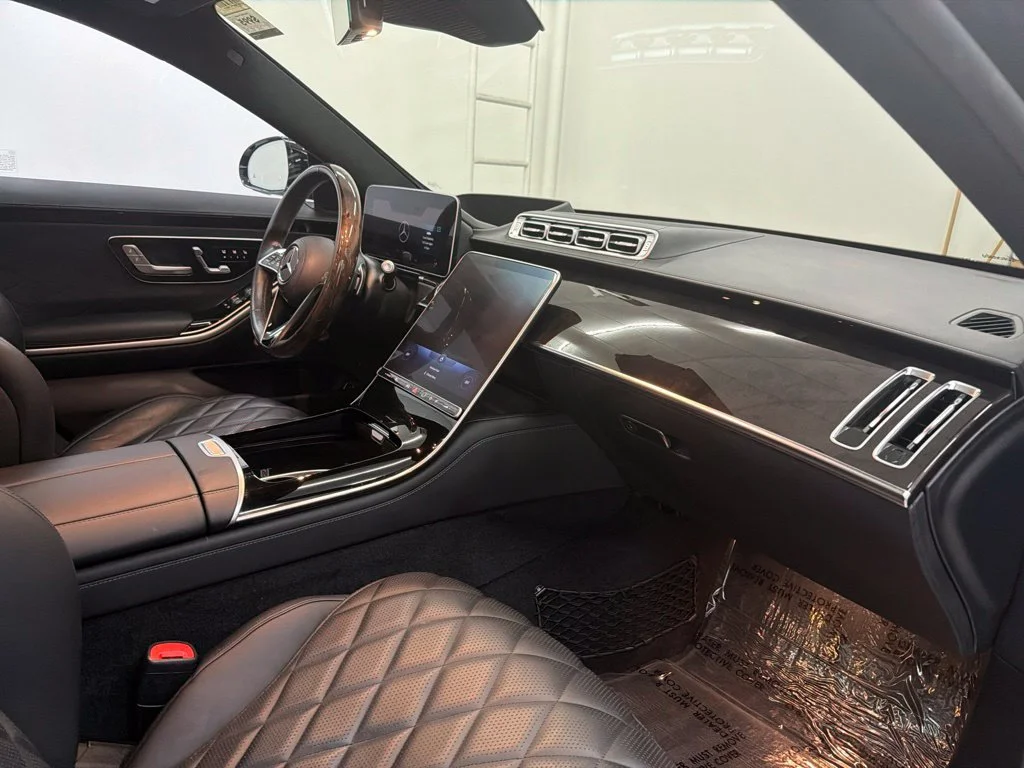 Certified Used 2023 Black Mercedes-Benz S 580 image 32