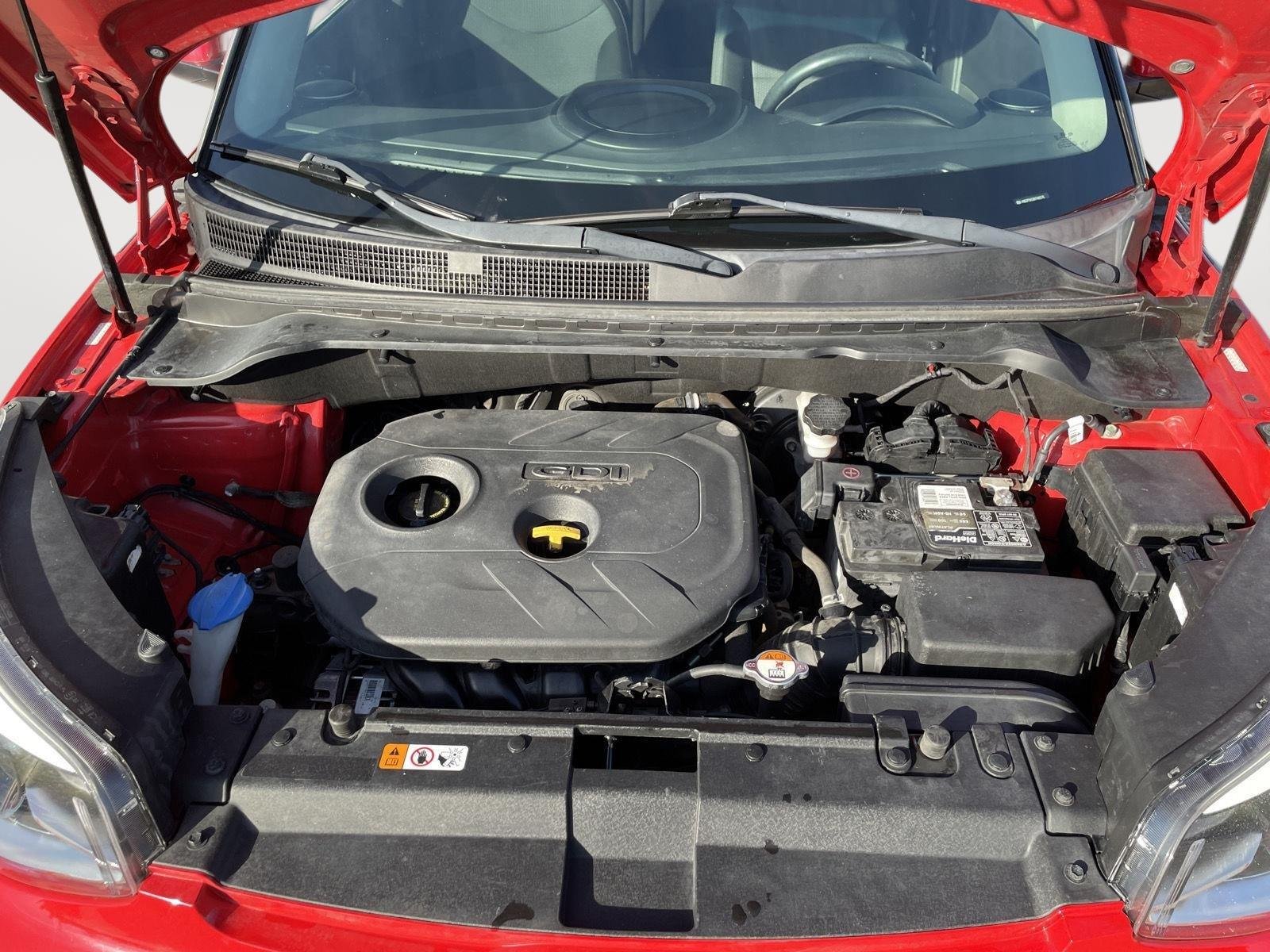 Used 2017 Inferno Red Kia + image 19