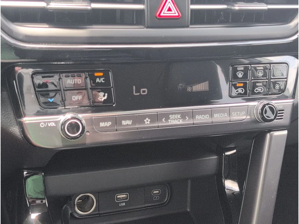 New 2026 Snow White Pearl Kia S image 15