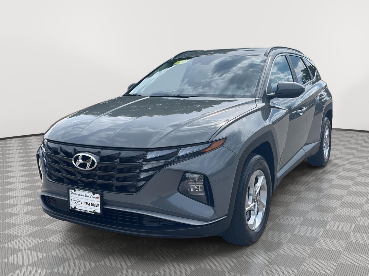 Used 2024 Hampton Gray Hyundai SEL image 2
