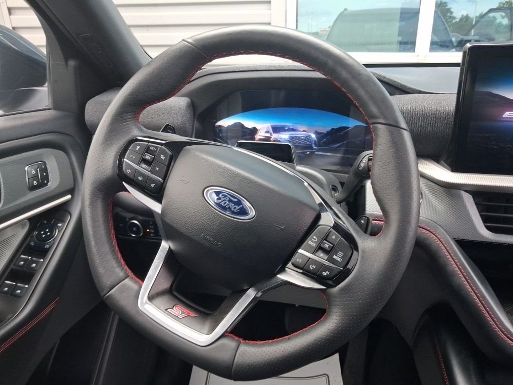Used 2026 Carbonized Gray Ford ST image 11