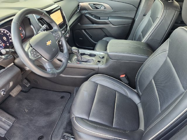Used 2023 SUMMIT WHITE Chevrolet Premier image 4