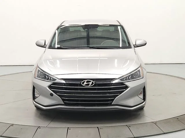 Used 2020 Silver Hyundai SEL image 3