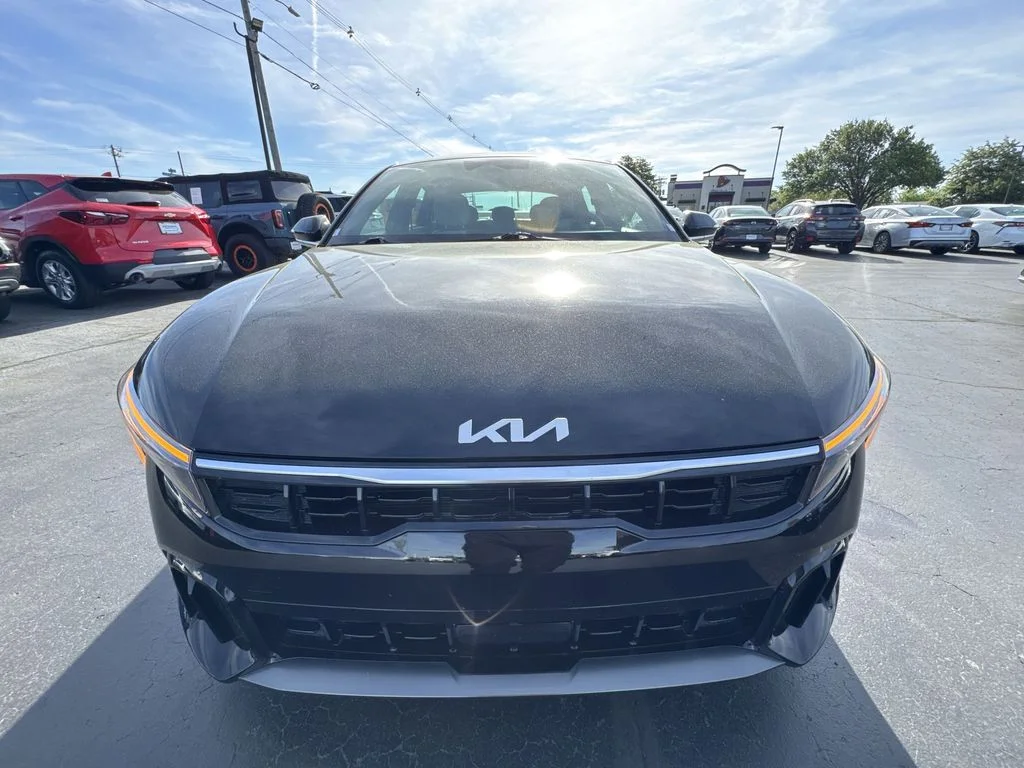 Used 2025 Black Kia GT-Line image 27