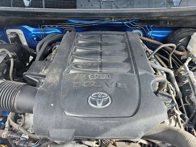 Used 2016 Blue Toyota SR5 image 22
