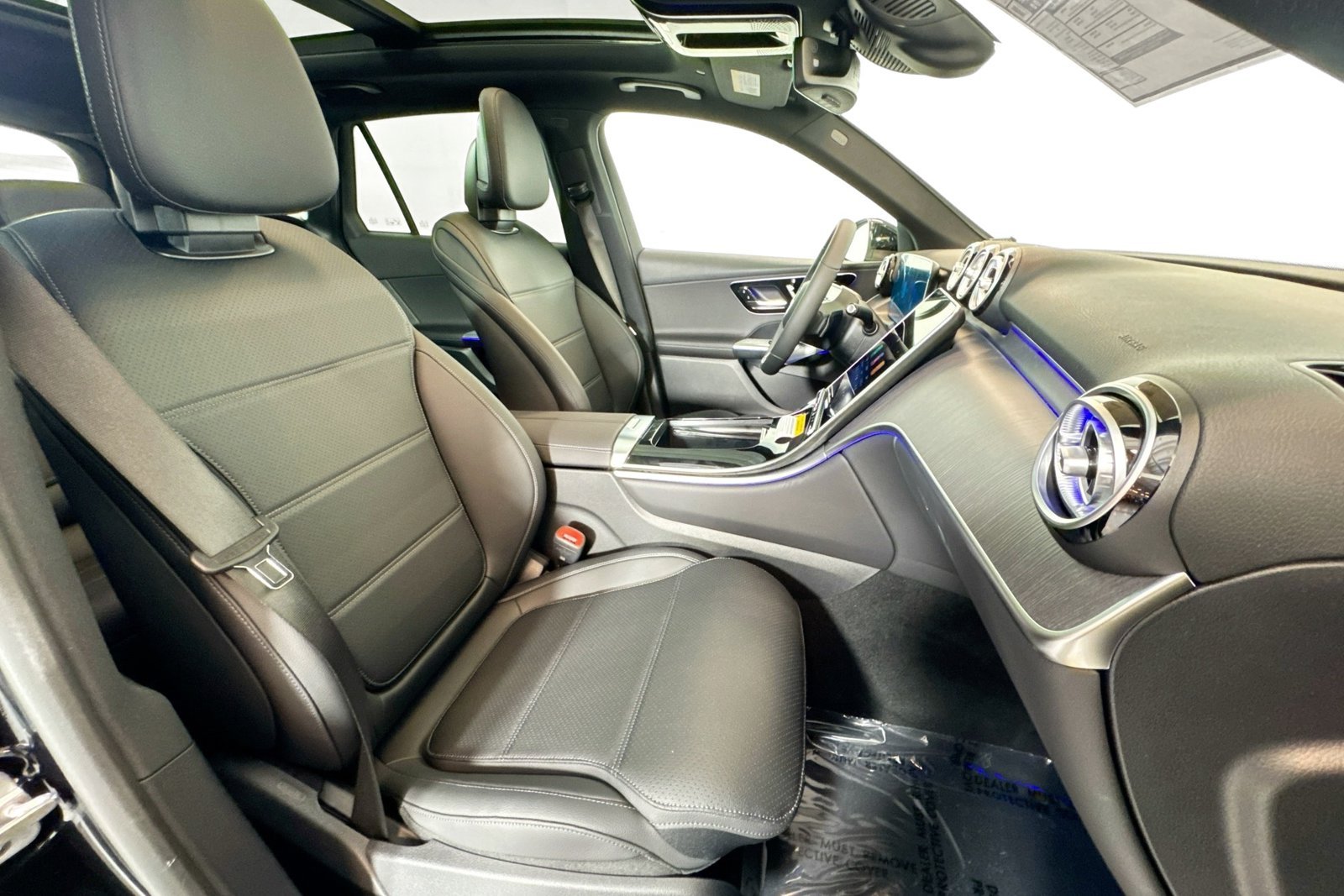 New 2026 Black Mercedes-Benz GLC 300 image 26