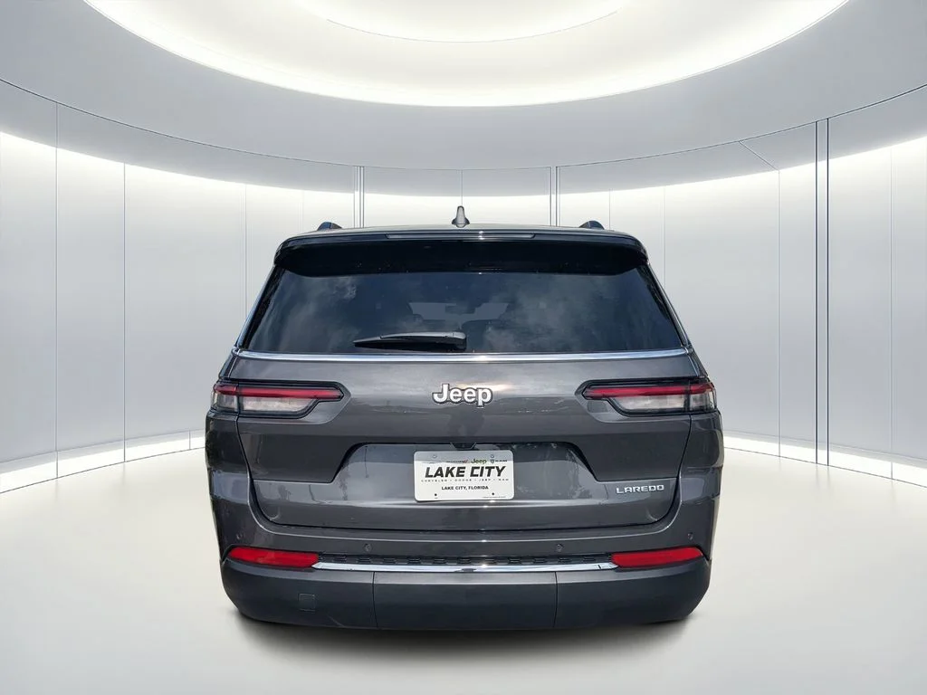 New 2026 Baltic Gray Metallic Clearcoat Jeep Laredo X image 5