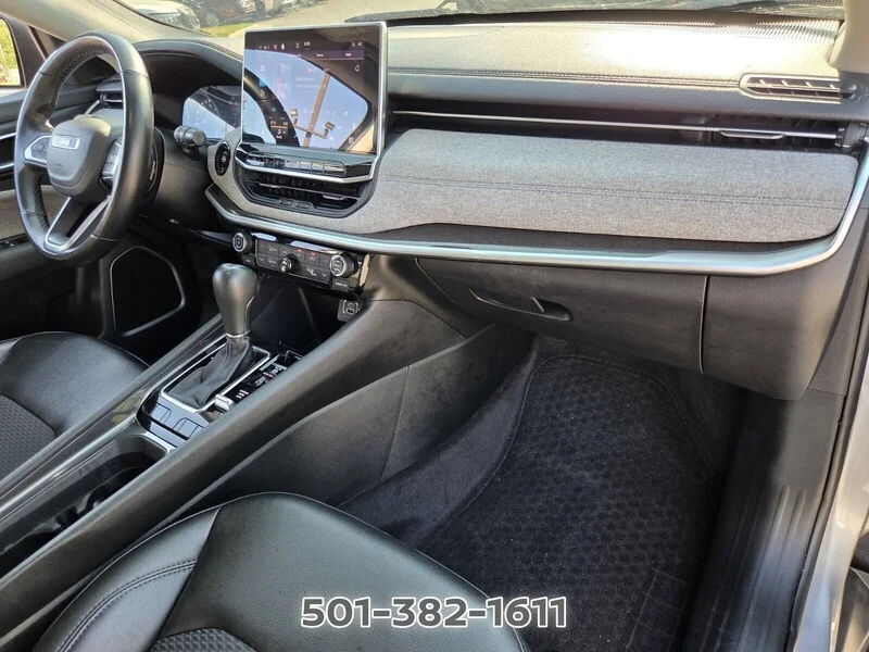 Used 2022 Billet Silver Metallic JEEP LATITUDE 4X4 image 16