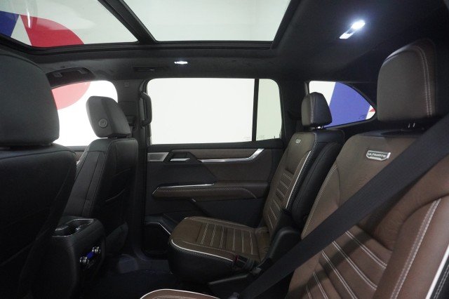 2027 GMC Acadia Denali Ultimate - Photo 24