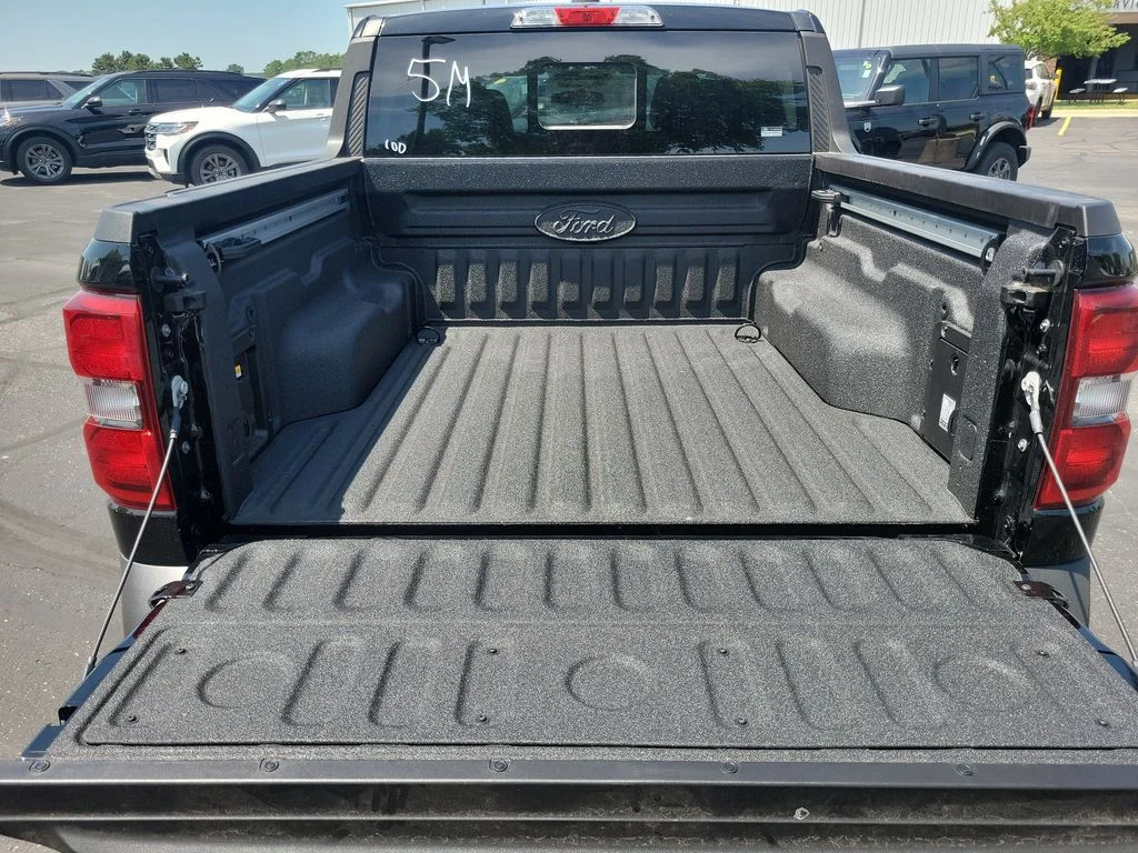 New 2026 Shadow Black Ford Lariat® image 31