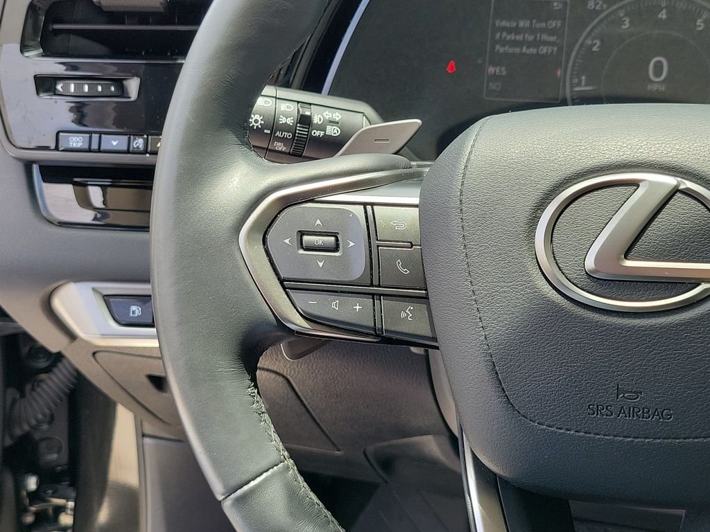 Used 2024 Black Lexus 350 image 25
