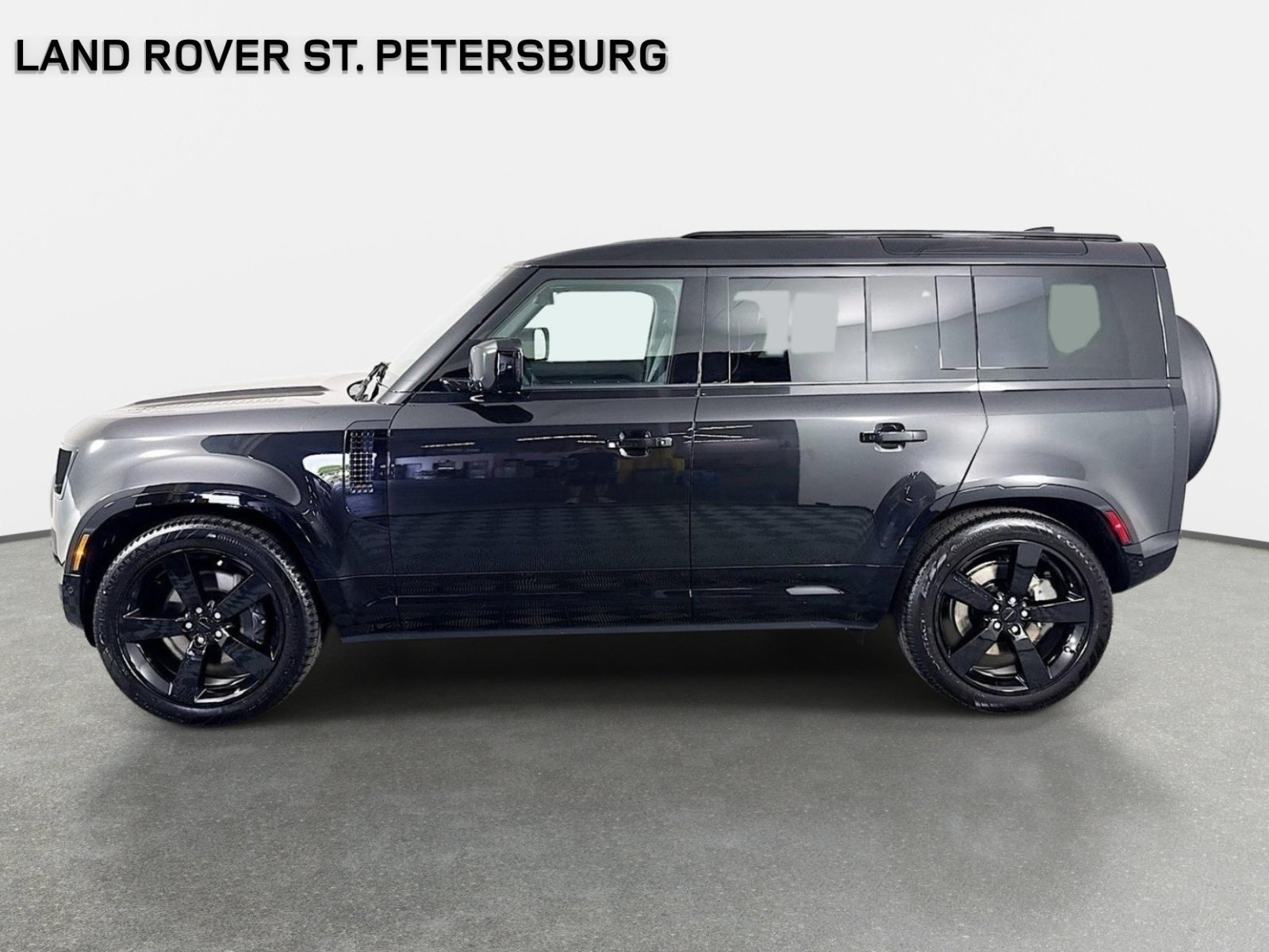 Used 2026 Santorini Black Land Rover X-Dynamic SE image 8