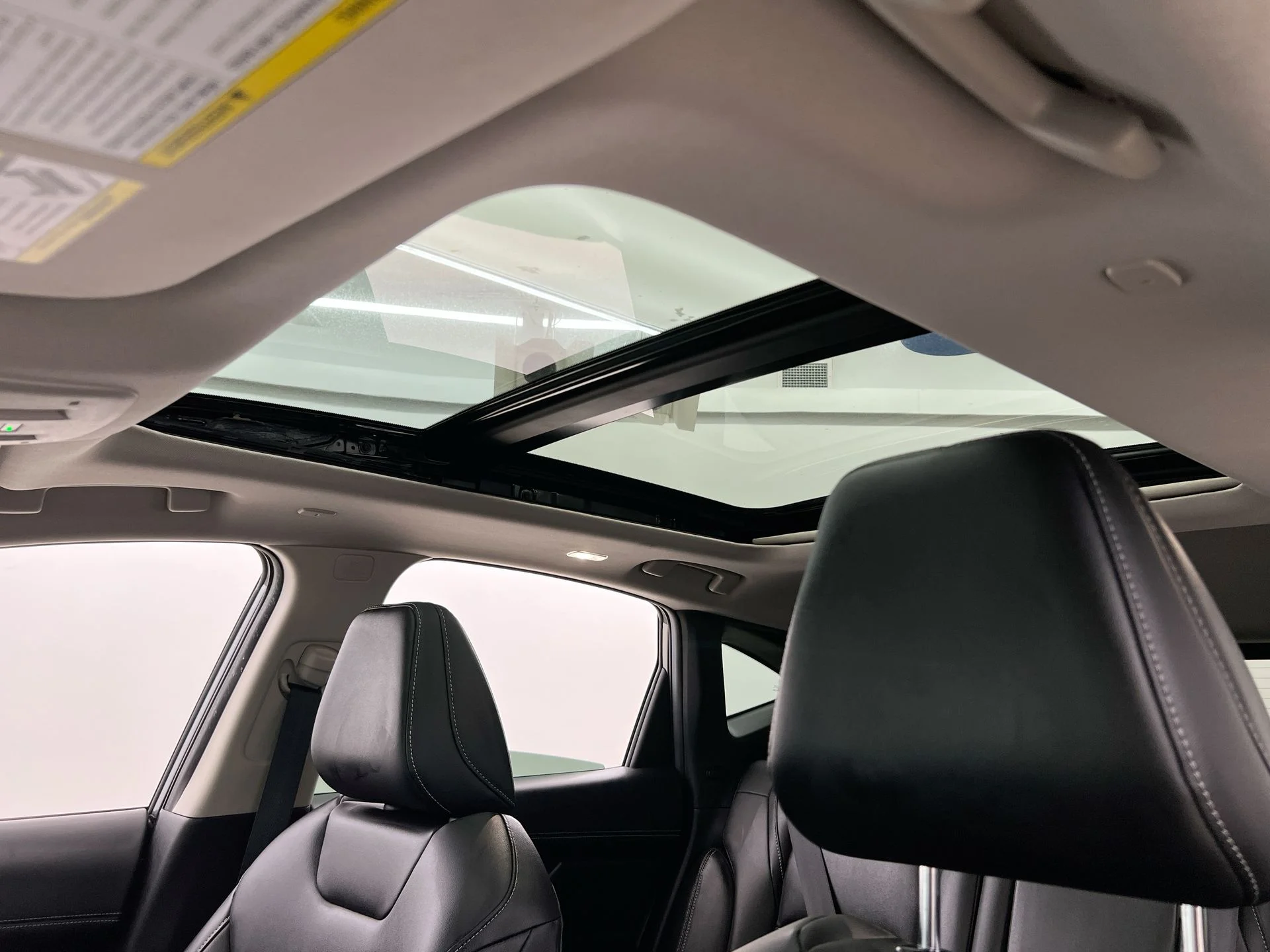 Used 2025 Gray Nissan SL image 38