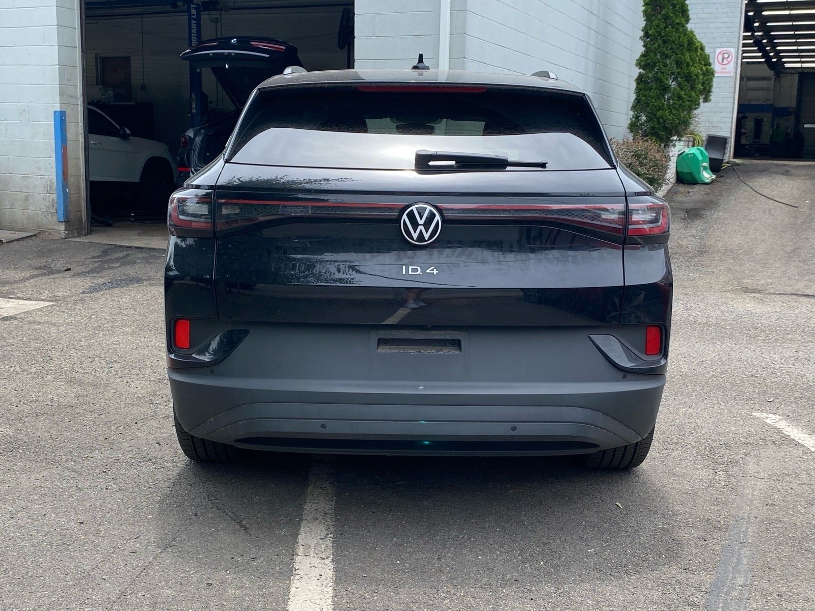 Certified Used 2025 Black Volkswagen Pro image 2