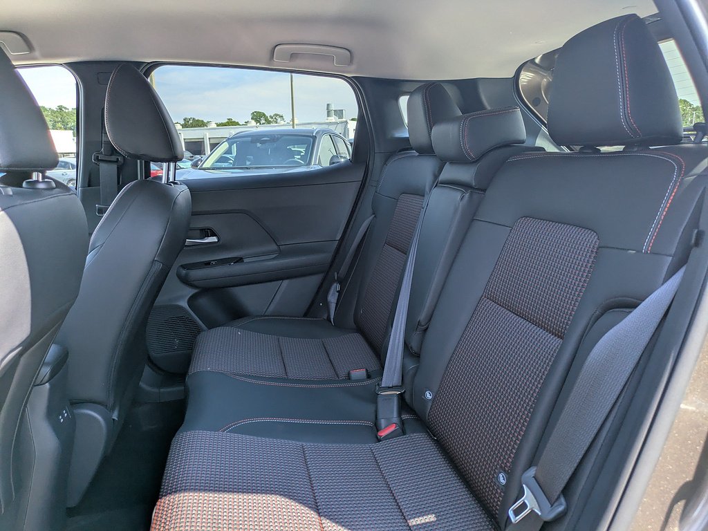 2026 Nissan KICKS SR - Photo 10