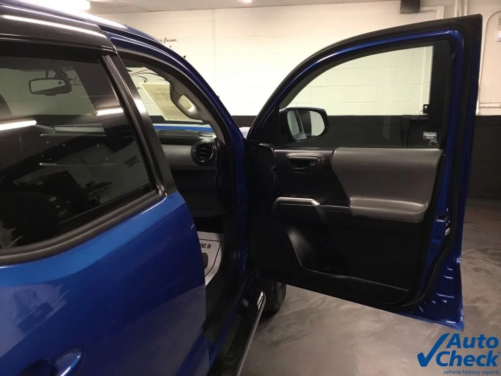Used 2017 Blue Toyota SR5 image 34