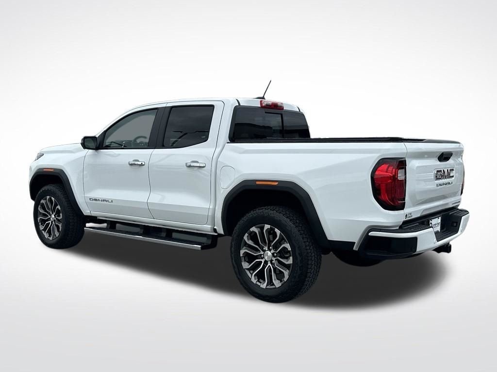Used 2023 White GMC Denali image 5