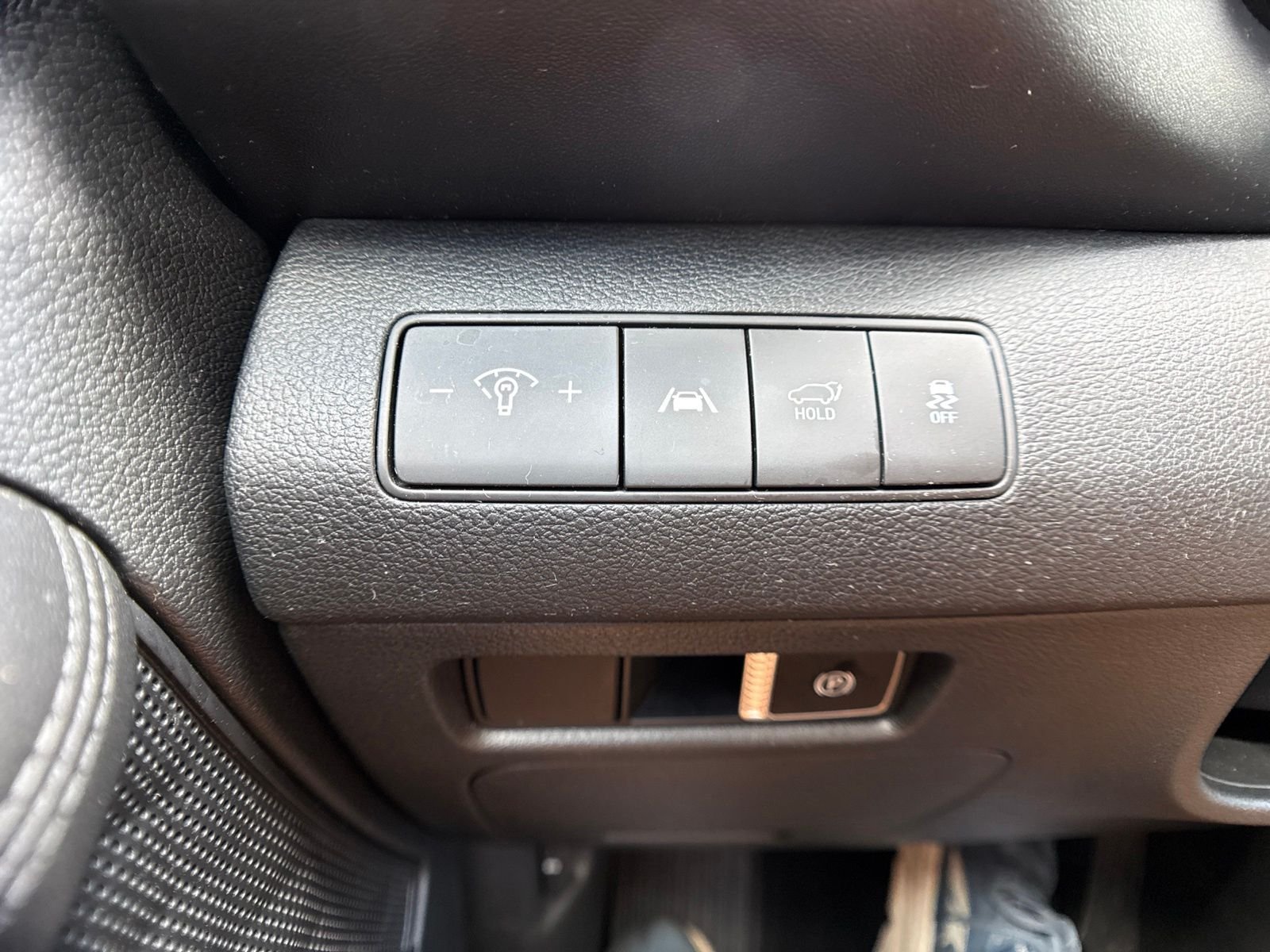 Used 2023 Red Hyundai SEL image 23