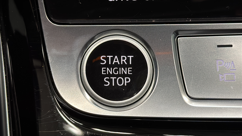 Used 2024 Black Metallic Audi L 55 image 35