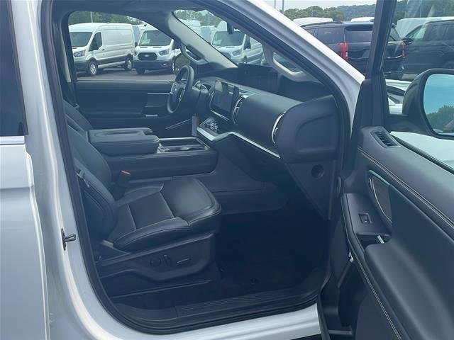 New 2027 Star White Metallic Tri-Coat Ford MAX Platinum image 60