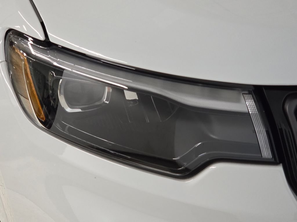 Used 2024 White Jeep Limited image 14