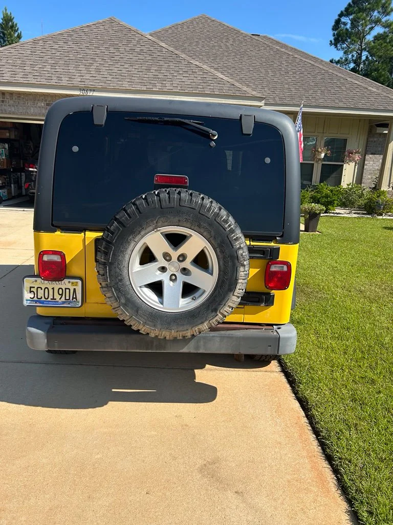 Used 2006 Yellow Jeep Unlimited Rubicon image 3