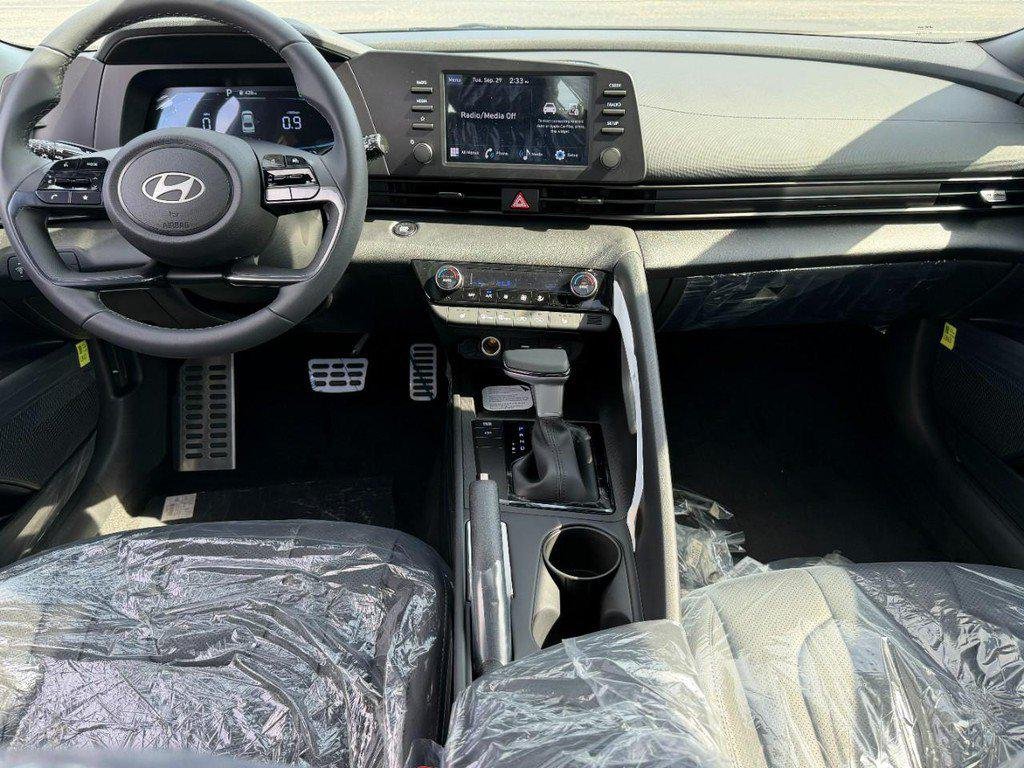 New 2026 Gray Hyundai SEL Sport Plus image 6