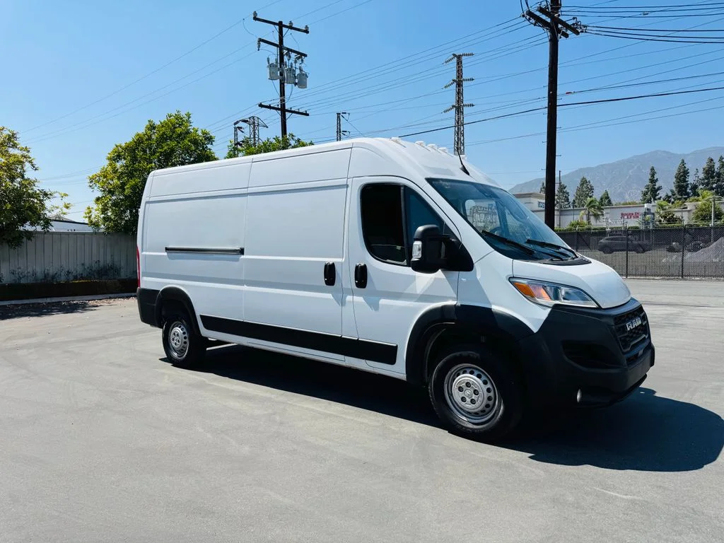 Used 2026 White Ram High Roof image 4