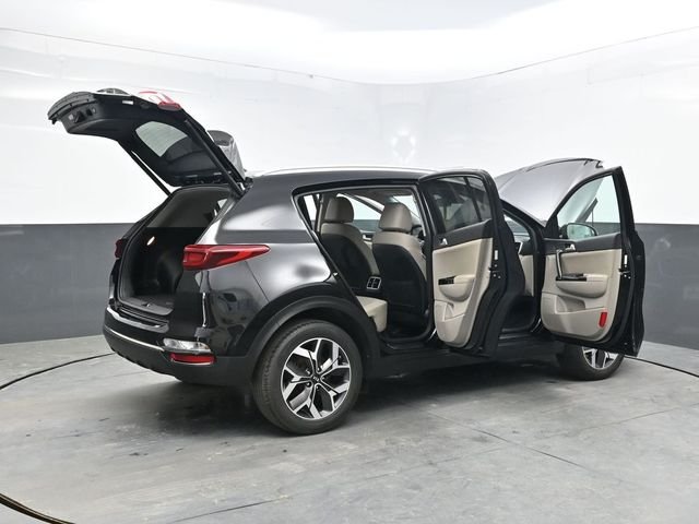 Used 2020 Red Kia EX image 39