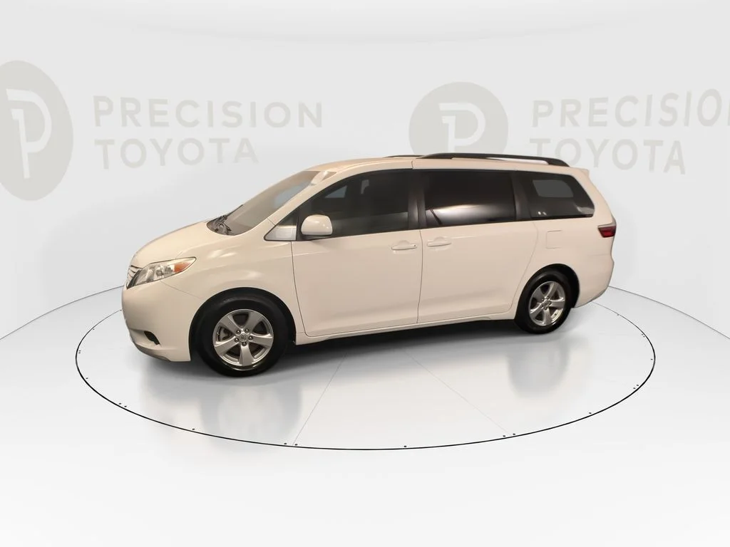 Used 2015 Super White Toyota LE image 10