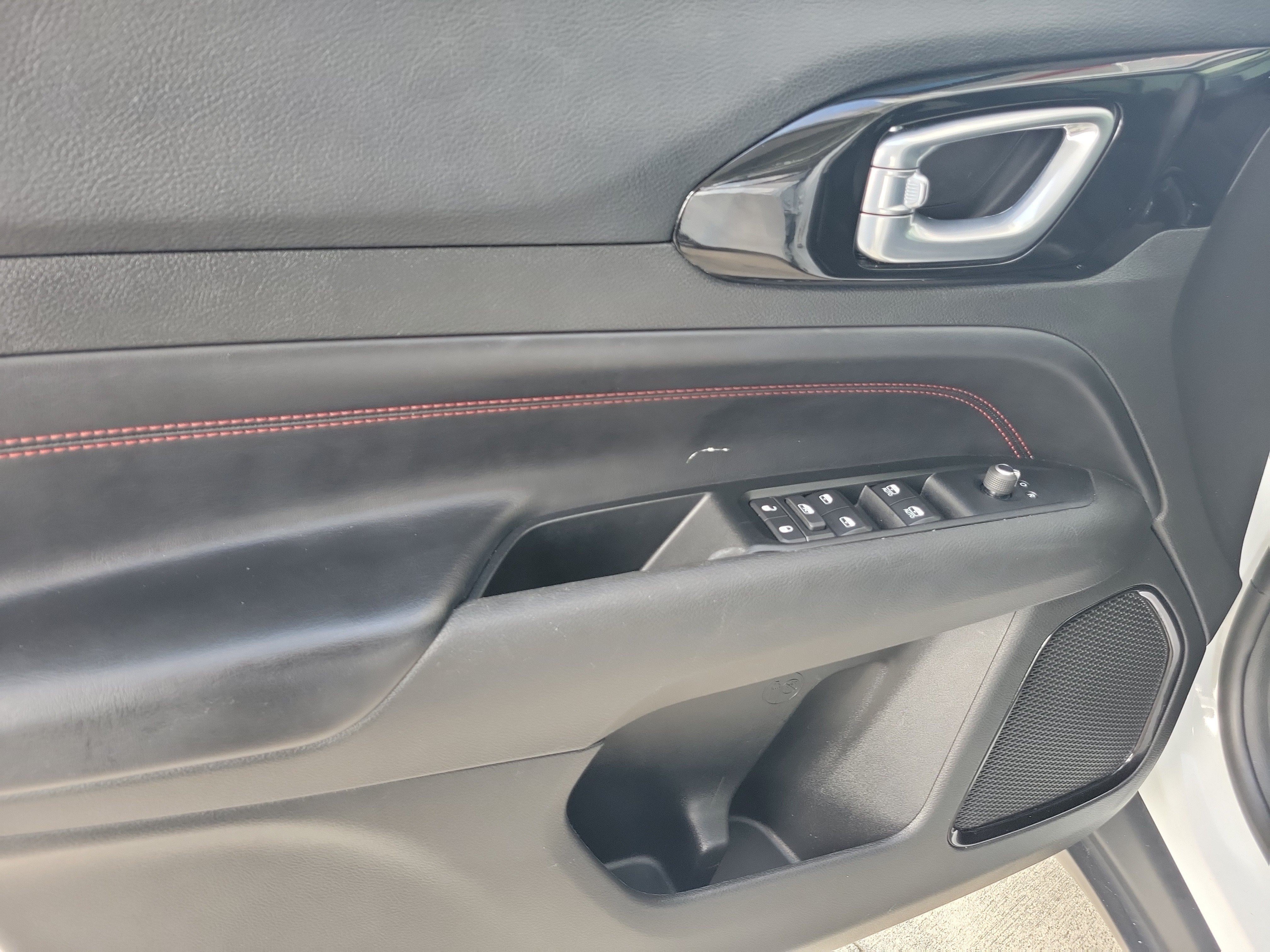 Used 2022 Bright White Clearcoat Jeep Trailhawk image 23