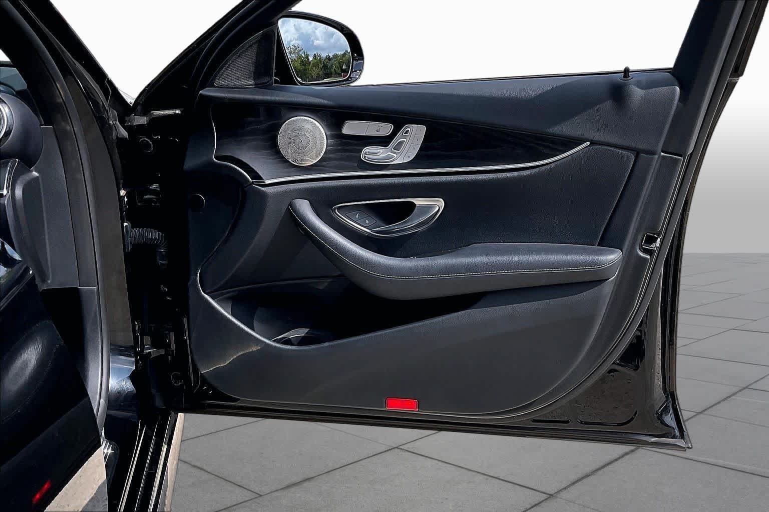 Used 2022 BLACK Mercedes-Benz E 350 image 21