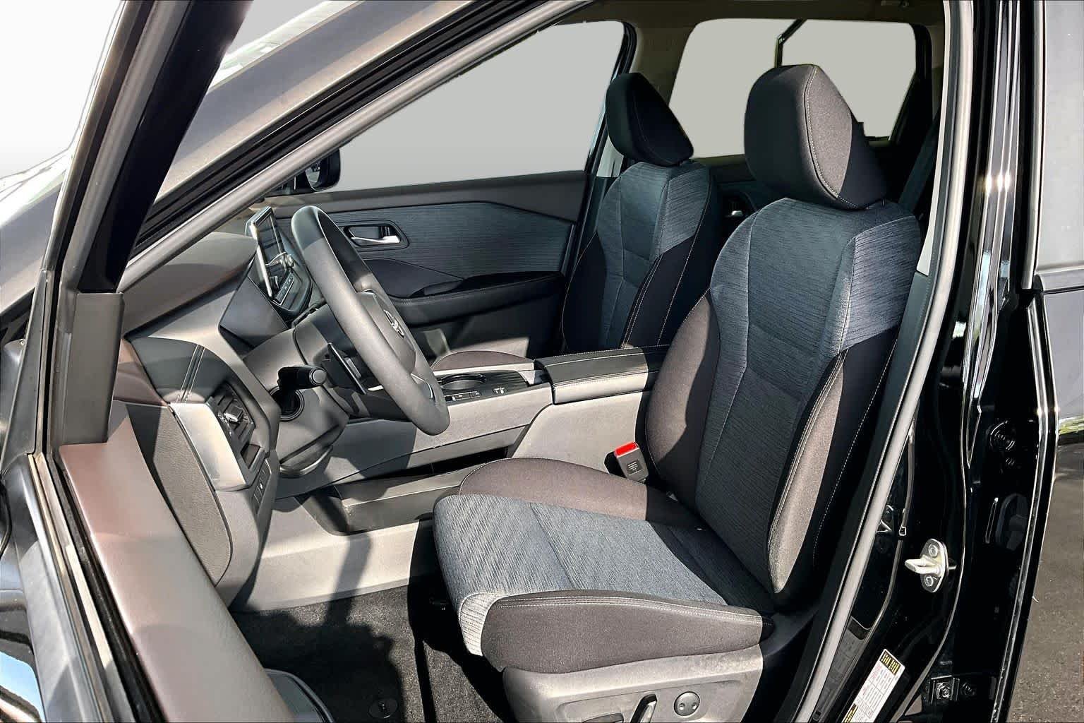 Certified Used 2023 Super Black Nissan SV image 8