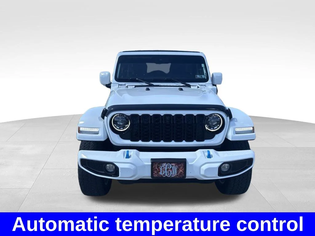 Used 2024 White Jeep High Altitude 4xe image 10