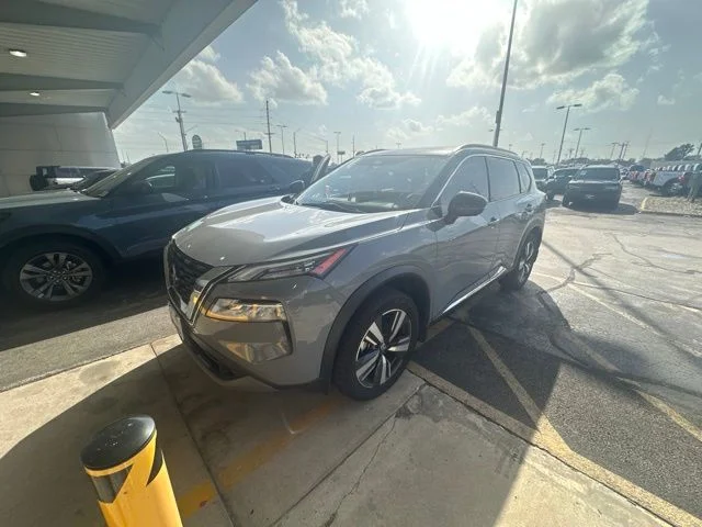 2021 Nissan Rogue SL AWD's photo
