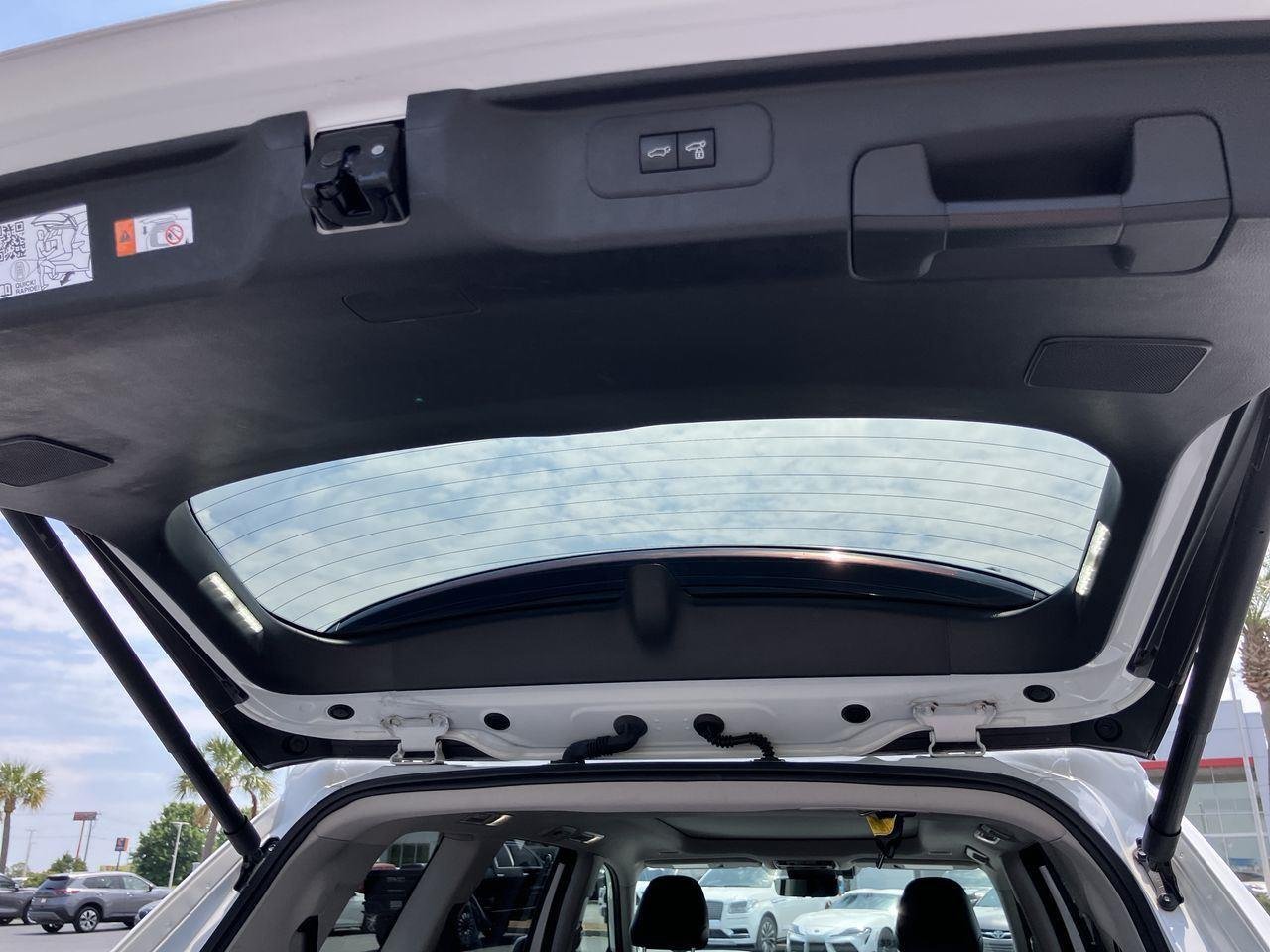 Used 2024 White (Wind Chill Pearl) Toyota Platinum AWD image 30