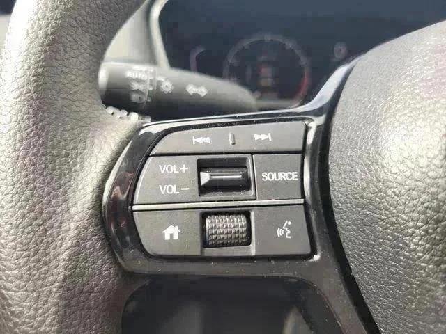 Used 2024  Honda LX image 28