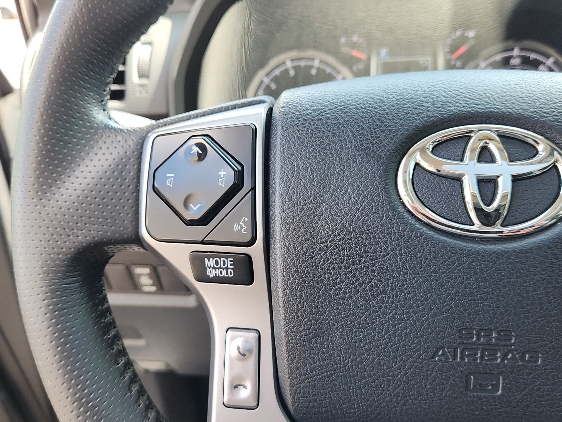 2021 Toyota 4Runner Limited - Photo 19