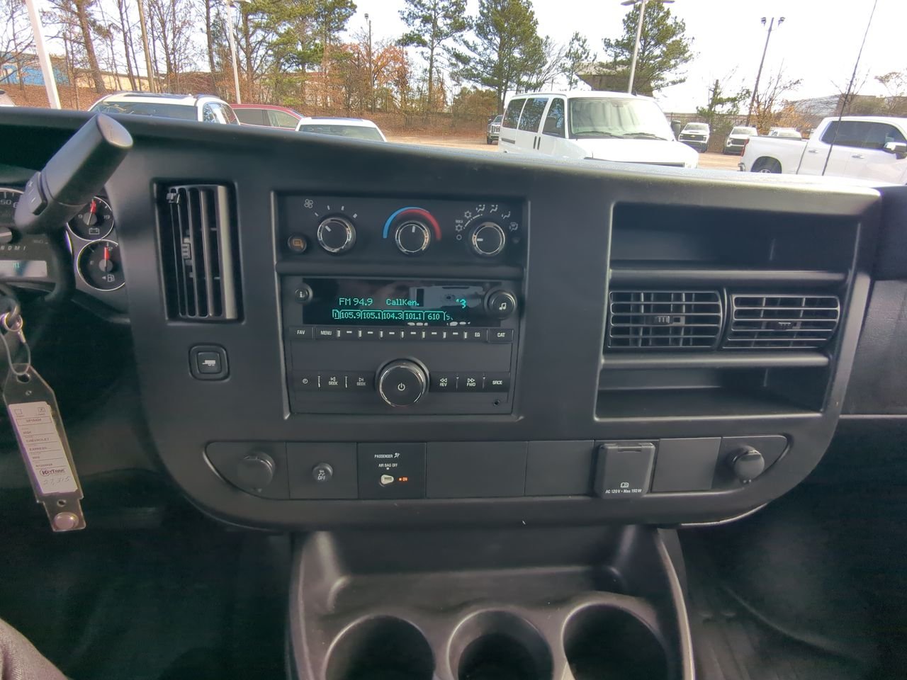 2024 GMC Savana Cargo Work Van - Photo 77