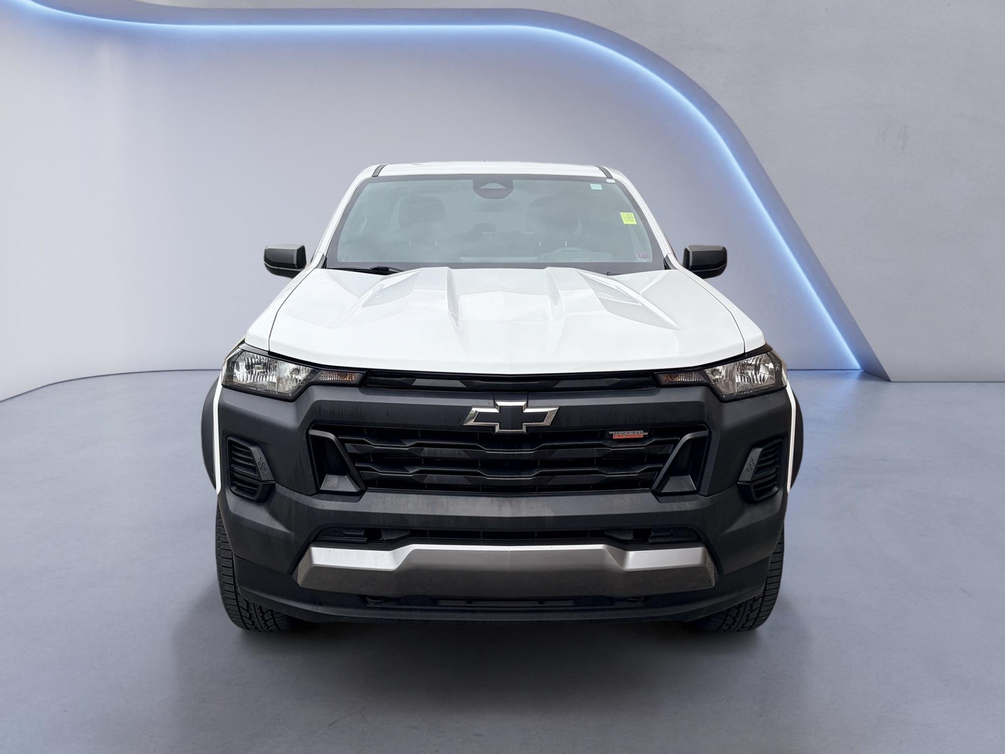 Used 2023 Summit White Chevrolet 4WD Trail Boss image 8